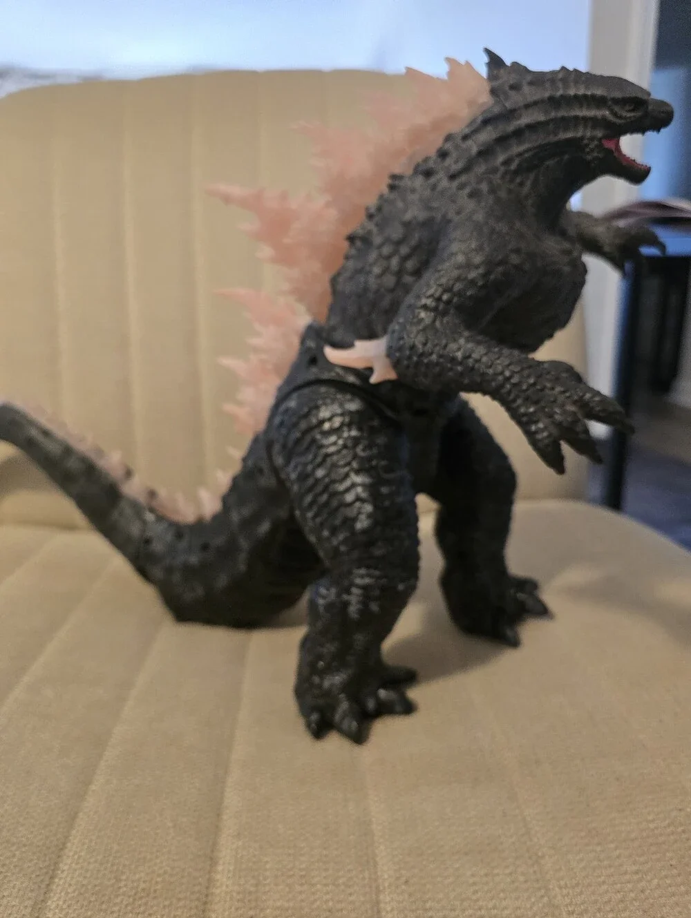 Jada Toys Godzilla Remote Control Figure 2.4GHz Light-Up Mouth MPN 34994 *read